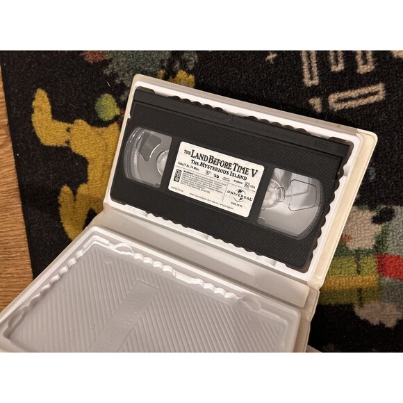 The Land Before Time 3, 4, & 5 VHS Tapes Clamshell Lot Of 3 Movies - Picture 4 of 5